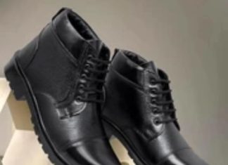 Who has been hit by a boot? — Chahdayantra?