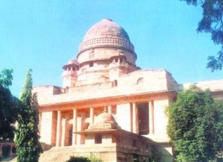 घोडाझरी पर्यटन केंद्राबाबत ८ आठवड्याच्या आत निर्णय घ्या- उच्च न्यायालयाचे राज्य सरकारला आदेश…