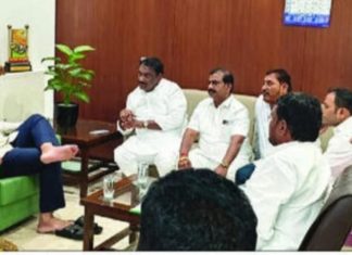 सोलापूर महानगर पालिका ताकतीने लढविणार :- कृषीमंत्री दत्तात्रय भरणे… — महापालिका निवडणुकीच्या पार्श्वभूमीवर घेतली पदाधिकाऱ्यांची बैठक…