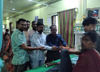 उपजिल्हा रुग्णालयात फळ वाटप करून साजरा केला वाढदिवस…