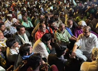 No immediate loan waiver/debt relief for farmers, Maharashtra government’s loophole in the name of High-Power Committee…. — Is Maharashtra government cheating farmers?” The decision to waive off farmers’ loans by six months has brought tears to the eyes of many protesting farmers….