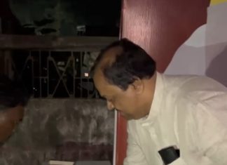 आमदार समीर भाऊ कुणावार के हस्ते एल.ई. डी. हाय मास्ट ओर स्ट्रीट लाइट का शानदार लोकार्पण।