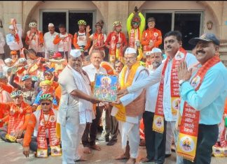 अध्यात्मिक ऐक्याची सायकलवारी व रथयात्रेचे आळंदीत भव्य स्वागत… — संत नामदेव महाराज जयंतीनिमित्त भक्ती,सेवा व एकतेचा संदेश…