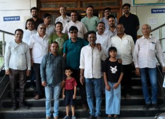 वर्तमान को वर्धमान की आवश्यकता वैश्विक अशांति के बीच महावीर का अहिंसा संदेश बना उम्मीद की किरण। — महावीर जन्मोत्सव पर मरीजों को फल वितरण कर दिया मानवता का संदेश।