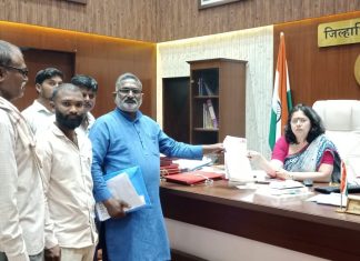 धान खरेदीचे उद्दिष्ट तात्काळ वाढवा,भाकप चे जिल्हाधिकारी यांना निवेदन… — बैठक घेऊन तोडगा काढण्याचे आश्वासन!… — अन्यथा तीव्र आंदोलन: कॉ.विनोद झोडगे यांचा सरकारला निर्वाणीचा इशारा…