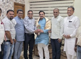 गडचिरोली जिल्हा प्रभारी पदी नियुक्ती झाल्याबद्दल डॉ. परिणय फुके यांचा भाजपा कुरखेडाच्या वतीने सत्कार..