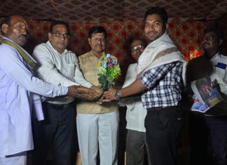 शासकीय सेवेत सेवा देणाऱ्या युवकांचा सत्कार सोहळा…