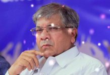 मुख्यमंत्री सभागृहात खोटं बोलले,आम्ही प्रकरण दाबू देणार नाही :- अँड.प्रकाश आंबेडकर… — २७ पोलिसांसह अधिकाऱ्यांना जेलमध्ये घातल्याशिवाय स्वस्थ बसणार नाही!