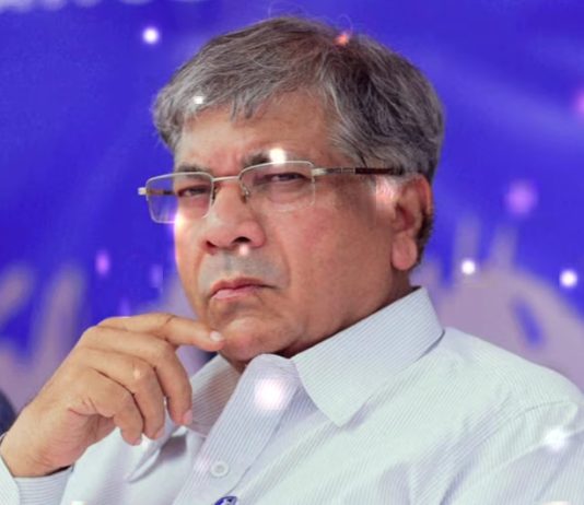 मुख्यमंत्री सभागृहात खोटं बोलले,आम्ही प्रकरण दाबू देणार नाही :- अँड.प्रकाश आंबेडकर… — २७ पोलिसांसह अधिकाऱ्यांना जेलमध्ये घातल्याशिवाय स्वस्थ बसणार नाही!