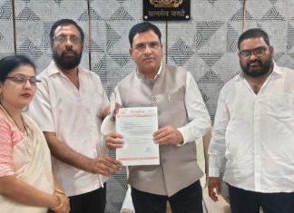 अंत्यविधी करिता मोफत लाकडे व बुरड कामगारांना बांबू उपलब्ध करून द्या… — सहपालकमंत्री आशिष जयस्वाल यांना निवेदनाद्वारे मागणी…
