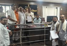 गोमाताचे संरक्षण व राष्ट्रमाता घोषित करा… — देशाचे सन्माननीय राष्ट्रपती,पंतप्रधान, राज्याचे राज्यपाल,मुख्यमंत्री यांना तहसीलदारांना मार्फतीने निवेदन सादर…