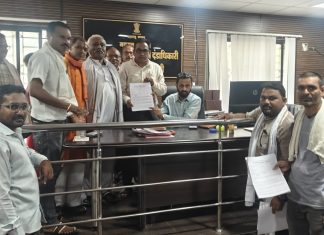 गोमाताचे संरक्षण व राष्ट्रमाता घोषित करा… — देशाचे सन्माननीय राष्ट्रपती,पंतप्रधान, राज्याचे राज्यपाल,मुख्यमंत्री यांना तहसीलदारांना मार्फतीने निवेदन सादर…