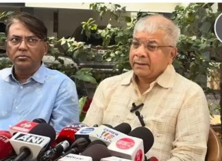 आंध्र-महाराष्ट्र निवडणूक विसंगती… — राहुल गांधी कायदेशीर लढा कधी देणार? – ॲड.प्रकाश आंबेडकर…