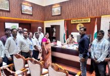 तहसिलदार राजेश भांडारकरांच्या बदलीसाठी महसूल कर्मचाऱ्यांनी कंबर कसली…