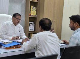 शेतकऱ्यांना दिलासा देण्यासाठी मका खरेदी केंद्र सुरु करण्याच्या प्रशासनिक कार्यवाही पुर्ण करा व केंद्र त्वरीत सुरु करा.:- आमदार रामदास मसराम यांची अधिकाऱ्यांसोबत आयोजीत महत्त्वपूर्ण बैठकित सुचना…