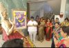 चलवादी शिक्षण संस्थेत बुद्ध पौर्णिमा, महाराष्ट्र दिन आणि कामगार दिन उत्साहात साजरा!… — कामगारांच्या हस्ते ध्वजारोहण अन शिक्षकांचा ‘संविधान’ देऊन सन्मान… — शिक्षण हेच परिवर्तनाचे साधन :- डॉ.हुलगेश चलवादींचे प्रतिपादन…