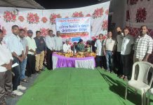 मोफत आरोग्य तपासणी शिबिर व मोफत औषधोपचार शिबिराचा 210 गरजू रुग्णांना मिळाला लाभ…. — ब्रह्मपुरी येथील सुप्रसिद्ध मधुमेह, हृदयरोग तज्ञ डॉक्टर भारत गणवीर तसेच बालरोग तज्ञ डॉ.मीतु गणवीर यांनी केली रुग्णांची तपासणी… — संकल्प फाउंडेशन संस्थेचा समाज उपयोगी उपक्रम….