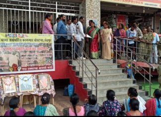 महापौरांच्या पुढाकाराने असंघटित कामगारांना न्याय,कामगारांनी उपोषण घेतले मागे….