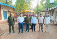 चारभट्टीच्या जगंलात अवैध रेती वाहतूक करणारा ट्रॅक्टर जप्त… — वन विभागाची कार्यवाही…