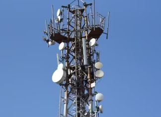 Customers in the Rural Areas of Chimur Taluka Distressed Due to Lack of Jio Network Coverage… — Should We Switch Our Jio SIM Cards?