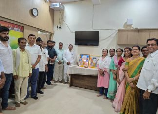 माता रमाबाई भीमराव आंबेडकर व भारताचे पहिले पंतप्रधान पंडित जवाहरलाल नेहरू यांच्या पुण्यतिथीनिमित्त आमदार श्री.रामदासजी मसराम यांच्या जनसंपर्क कार्यालयात अभिवादन!….