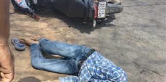 ब्रेकिंग न्यूज… — चारचाकीच्या धडकेत दुचाकीस्वार जागीच ठार,धानोरा तालुक्यात अपघातांची मालिका सुरुच!…. — गृहप्रवेश पत्रिका देण्यासाठी जाताना काळाचा घाला… — रांगी येथील लिसीट हायस्कूलच्या वळणावरची घटना…