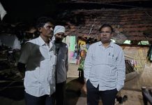 चुरमुरा येथील घर आगीत जळुन मोठे नुकसान… — आमदार रामदास मसराम यांची घटनास्थळी भेट,पंचनाम्याचे दिले निर्देश…. — नुकसान भरपाईची मागणी…