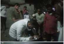 ब्रेकिंग न्यूज…. — रात्रोच्या वेळी वाळूची दाबून चोरी,कपर्ला येथील वाळू भरलेले ट्रॅक्टर केले चिमूर तहसील कार्यालयात जमा…. — मधूकर दडमल बापलेक करतात मागील चार महिन्यांपासून वाळूची चोरी!…. — जांभुळघाट येथील पटवारी उमेश भांदेकर यांनी केलाय नागरिकांसमोर वाळू भरलेल्या ट्रॅक्टरचा जप्तीनामा…