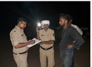 ब्रेकिंग न्यूज… — उसेगावकरांचा अवैध वाळू उपशाविरोधात एल्गार… — वाळूने भरलेला ट्रॅक्टर पकडून पोलिसांच्या स्वाधीन… — उमा नदीपात्रातील अवैध वाळू उपशामुळे ग्रामस्थ संतप्त,वाळू माफियांमध्ये खळबळ….